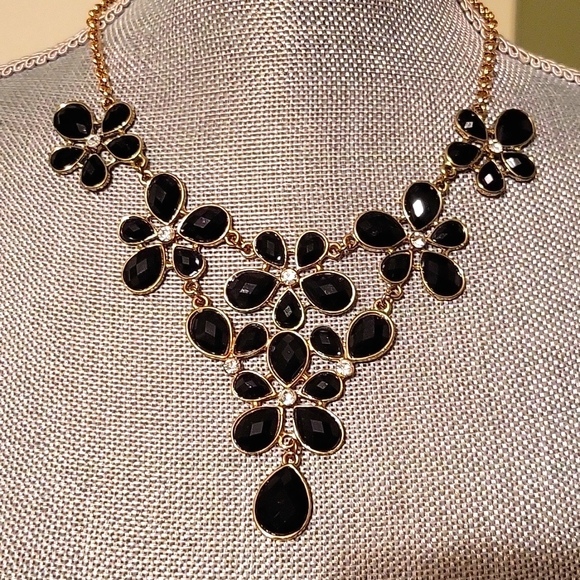 Chit Chat black and gold statement necklace - Picture 1 of 3